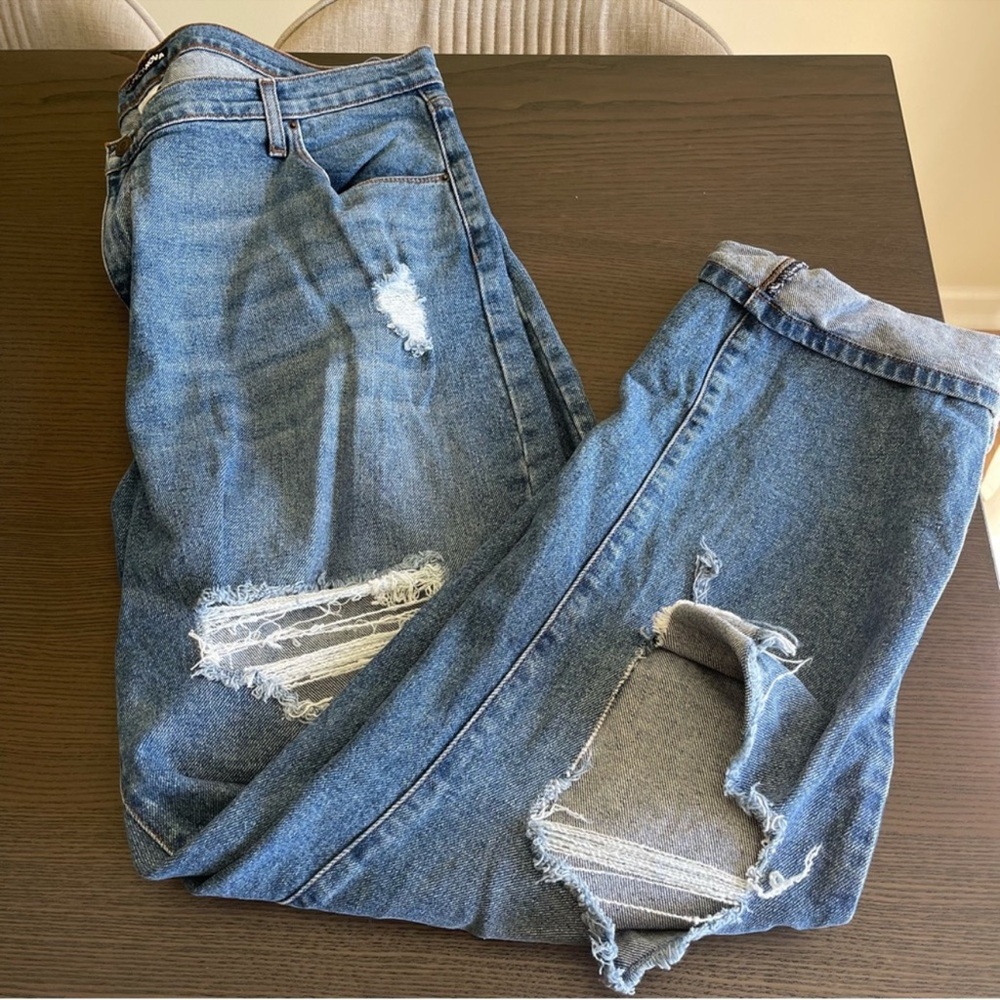 NWOT Fashion Nova Tall Hometown Cutie Destroyed Mom Jeans - Medium Blue Wash